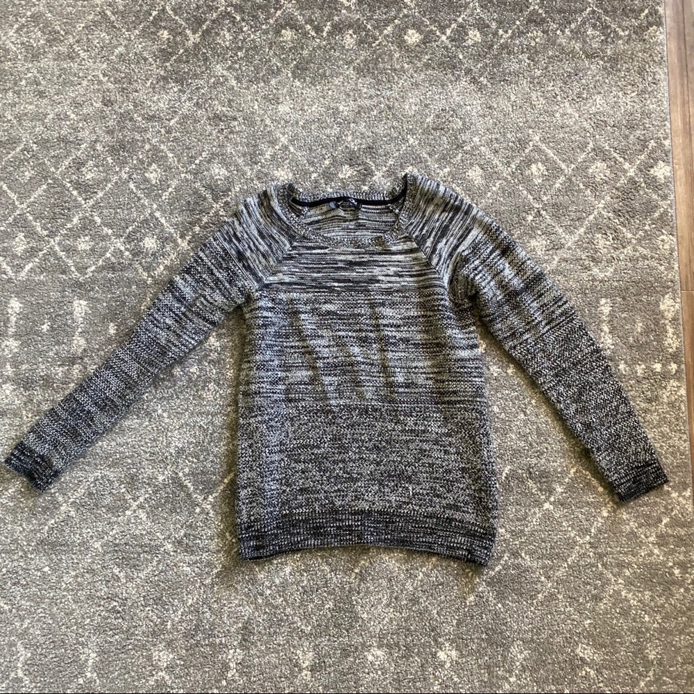 VOLCOM grey and black knit sweater